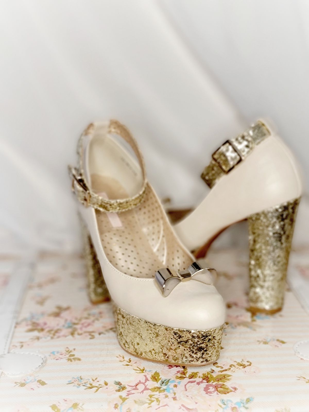 Liz Lisa pumps