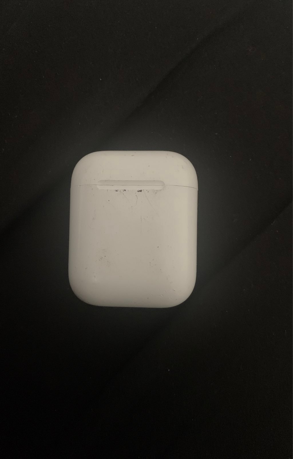 Apple AirPods Charging Case