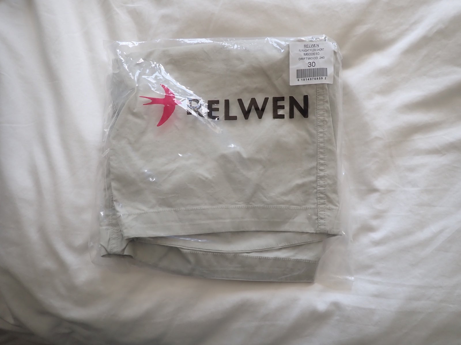 Relwen shops Flyweight Flex Short - 32” NWT