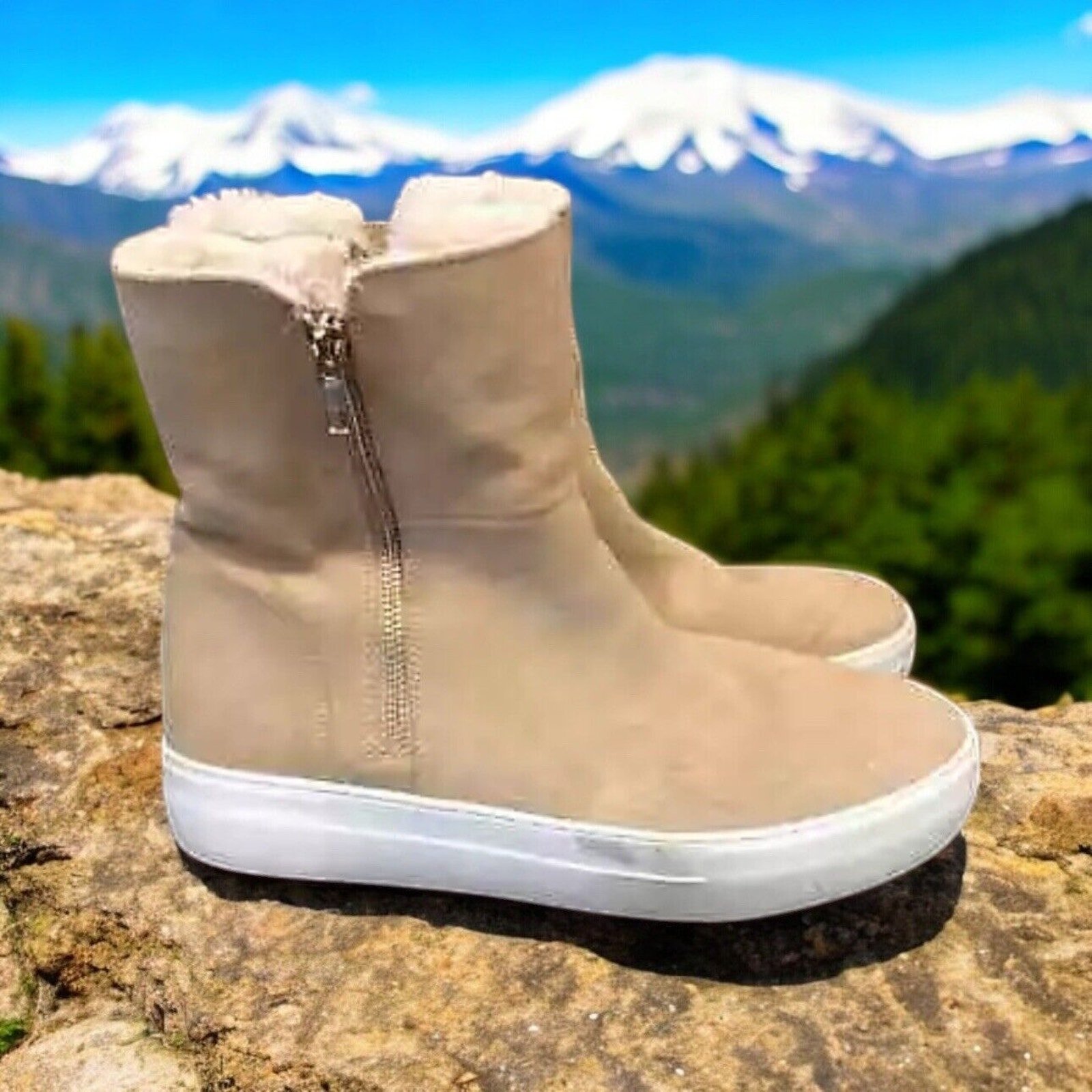 Women's Steve Madden Garrson Tan Genuine Suede/Faux Fur Lined Booties-Size 9
