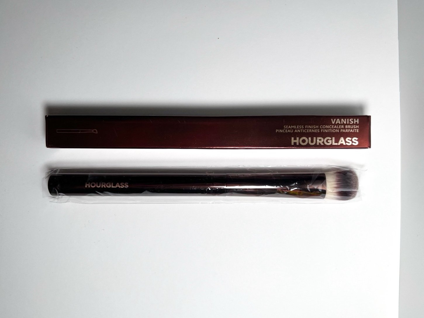 Hourglass Seamless Finish Concealer Brush LIMITED TIME PRICE