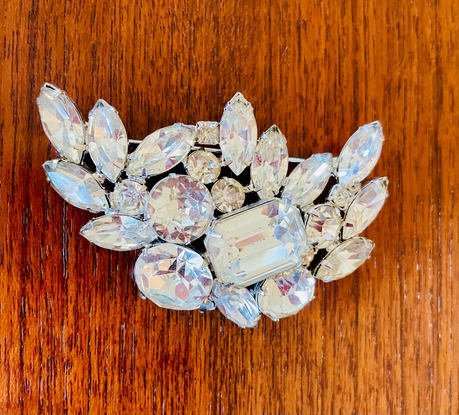 Kramer vintage rhinestone brooch 3”