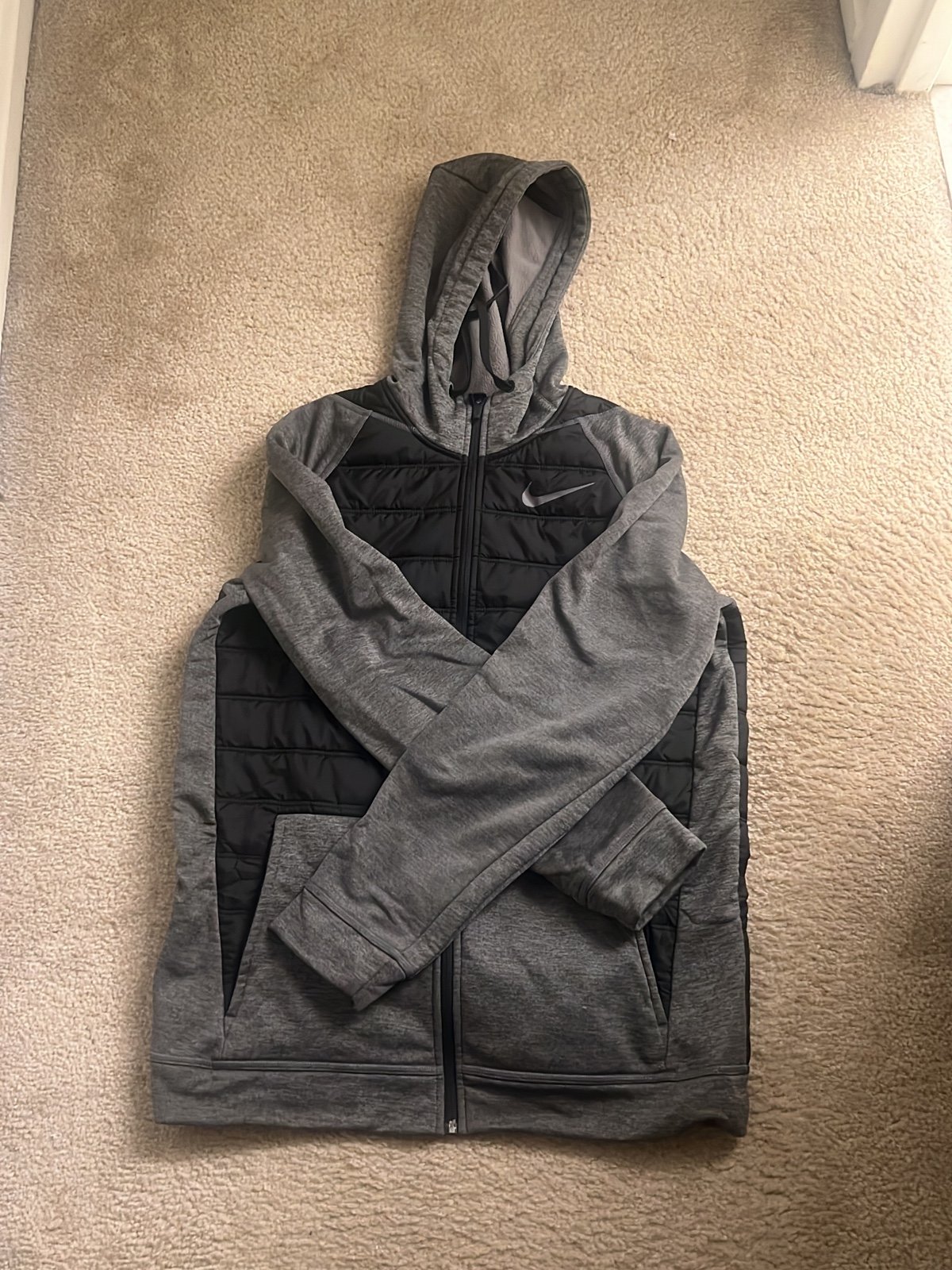Nike fleece puffer jacket