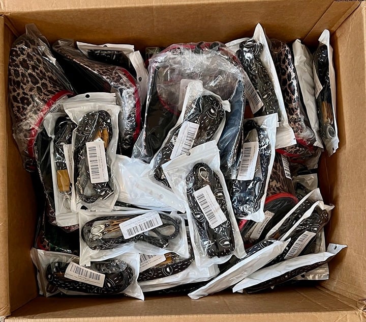 Phone Lanyard -Lot of (28) - 2 Pads, 1 Adjustable Neck Strap, 1 Wrist Strap