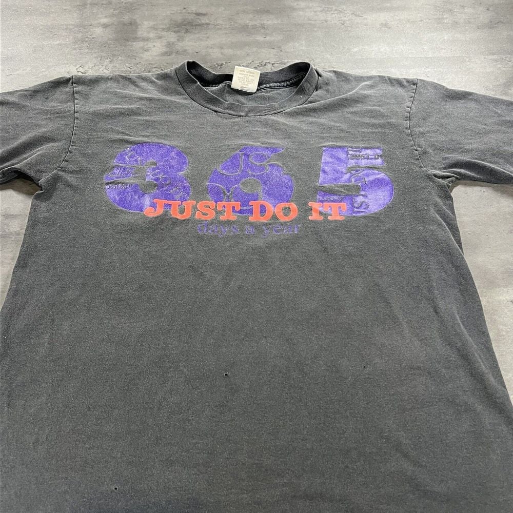 Vintage 90s Nike Shirt Adult M Gray USA Made Single Stitch Spell Out Just Do It