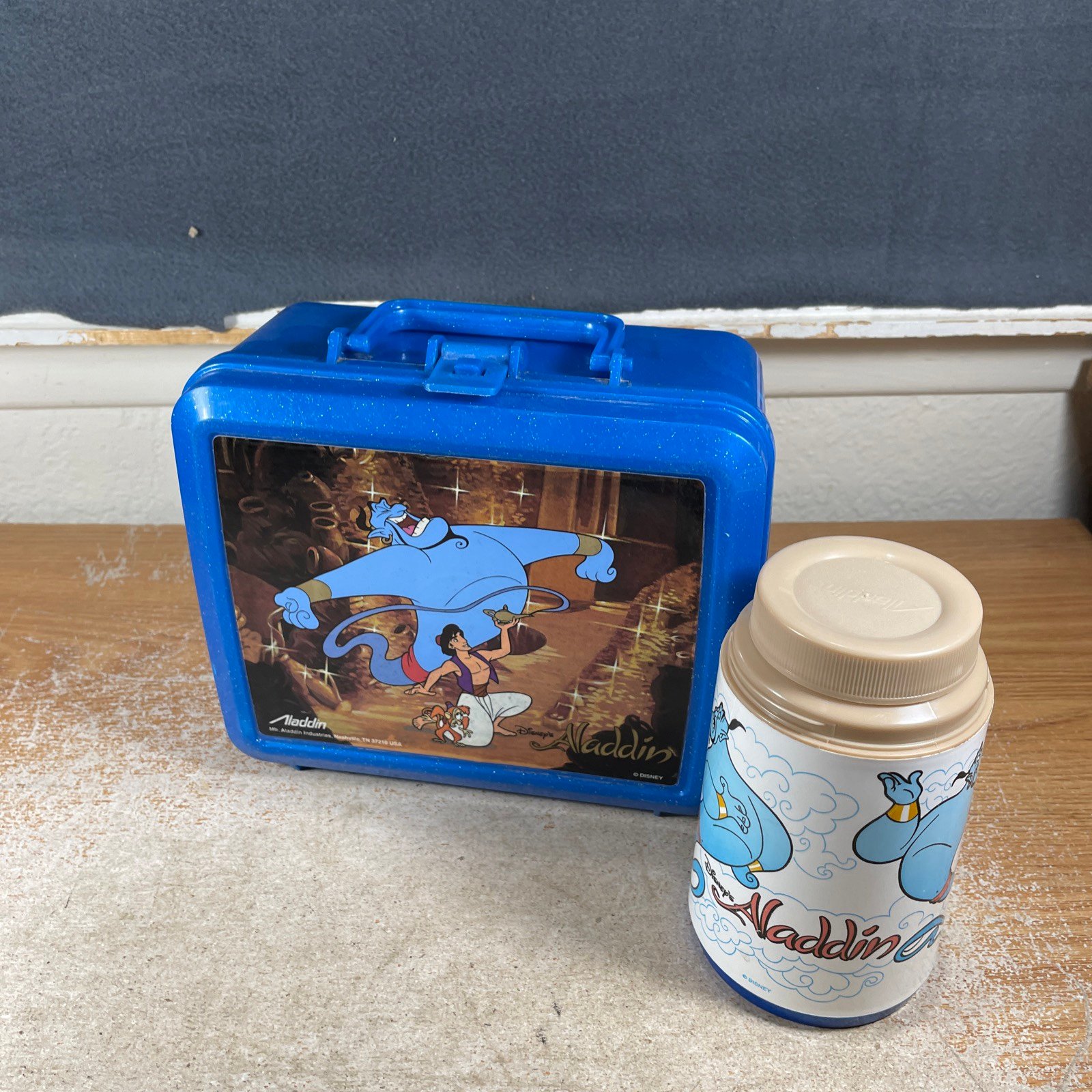 Vintage 1992 Disney Aladdin Lunch Box w/ Thermos Blue Genie Robin Williams