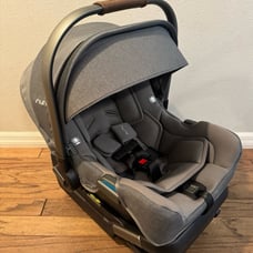 Nuna Pipa Car Seat