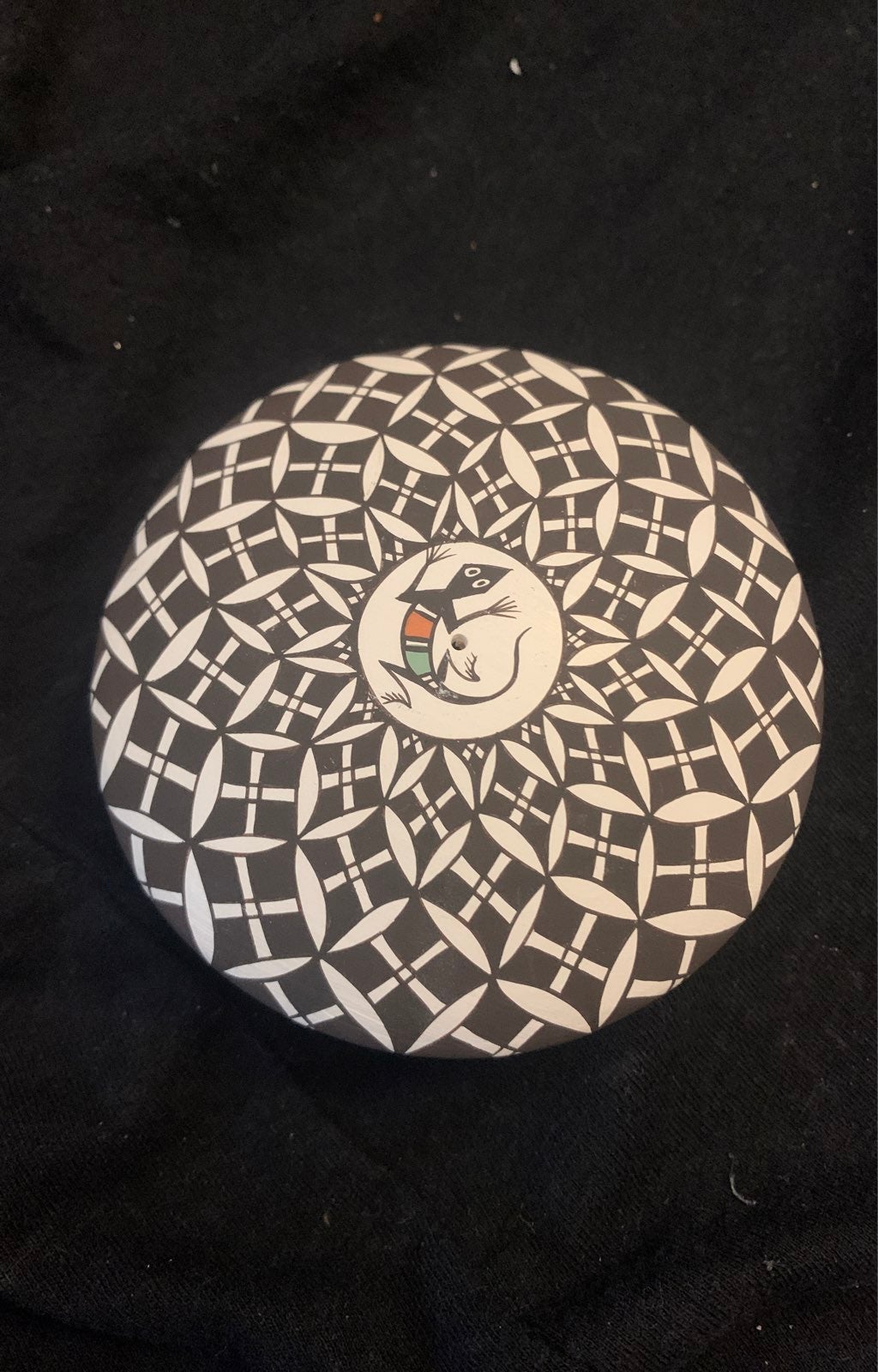 Native American Acoma Pueblo Sharon Lewis seedpot