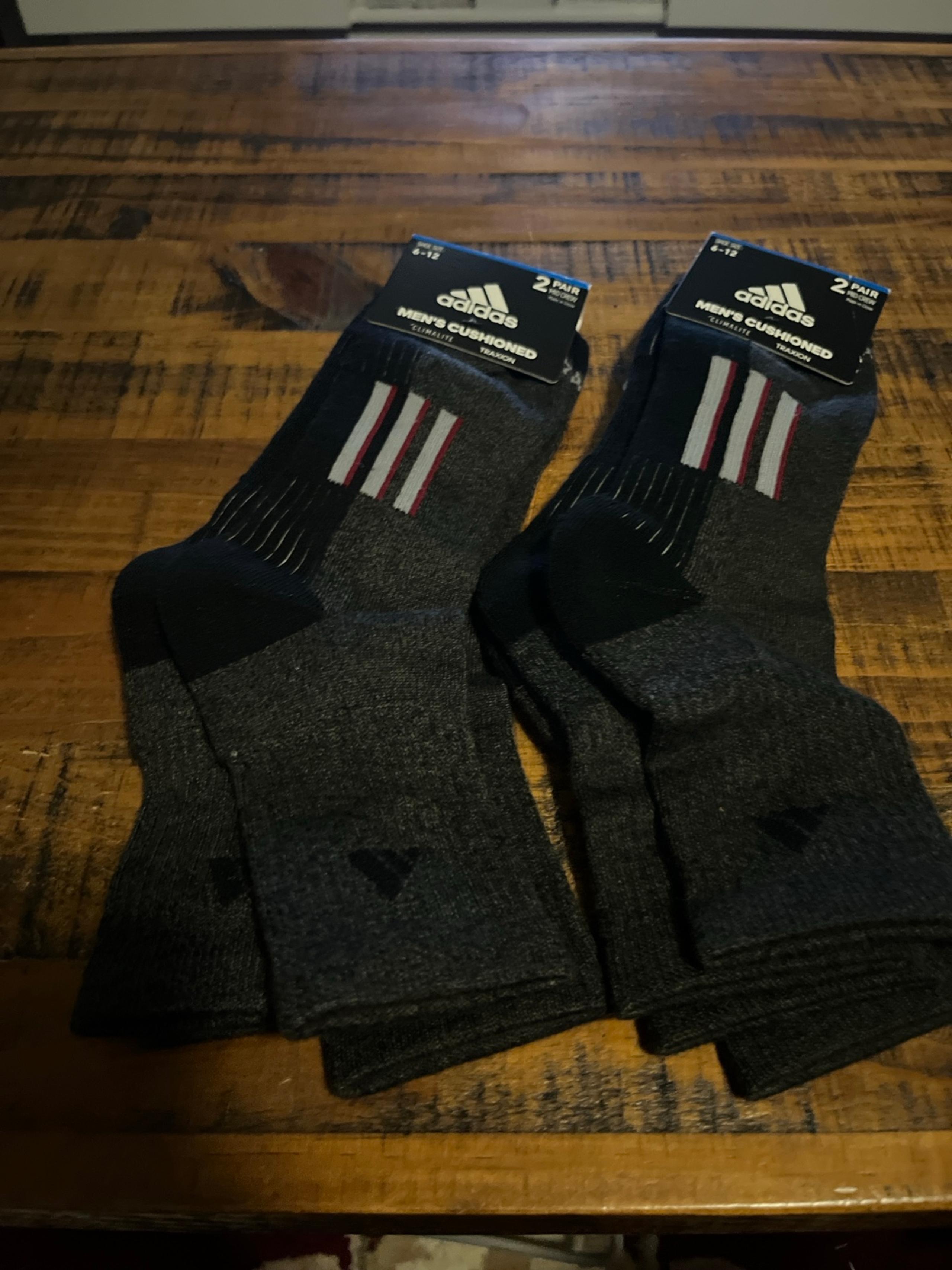 Adidas Show size 6-12 (4) Pair Mid Crew Socks