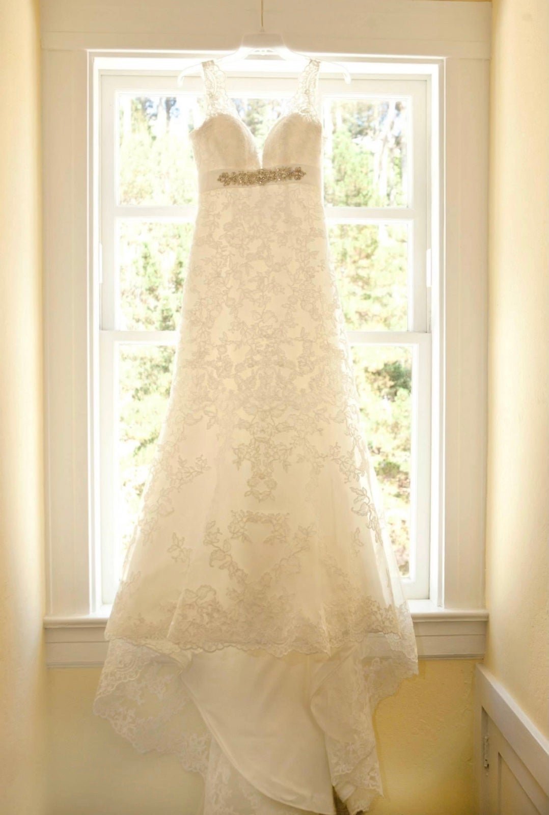 Allure wedding dress size 8
