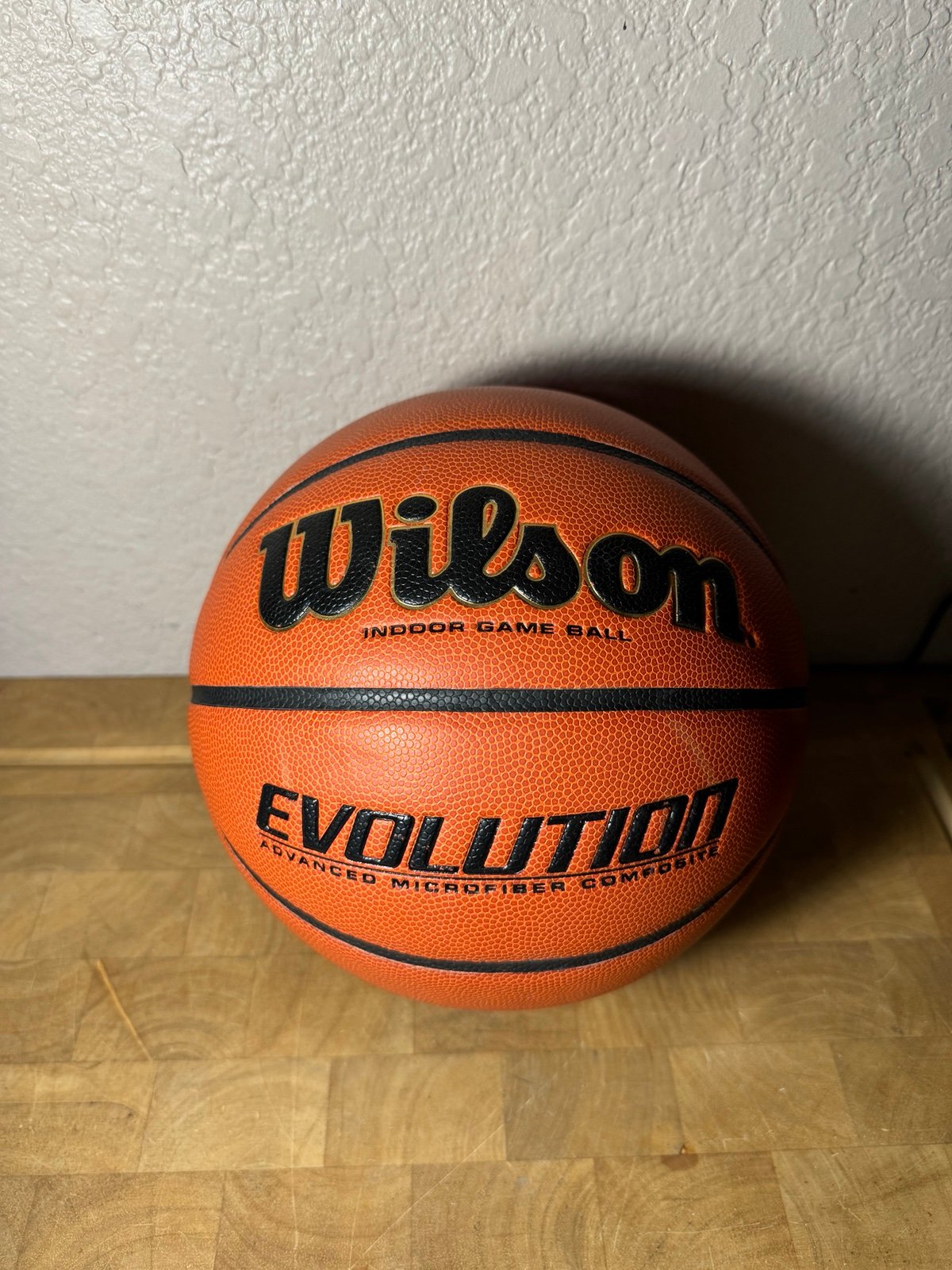 Wilson Evolution Microfiber Composite Indoor Basketball EVO Game Ball Size 29.5