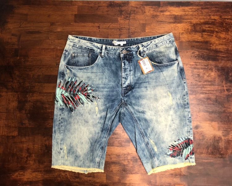 Sz 42 staples design shorts