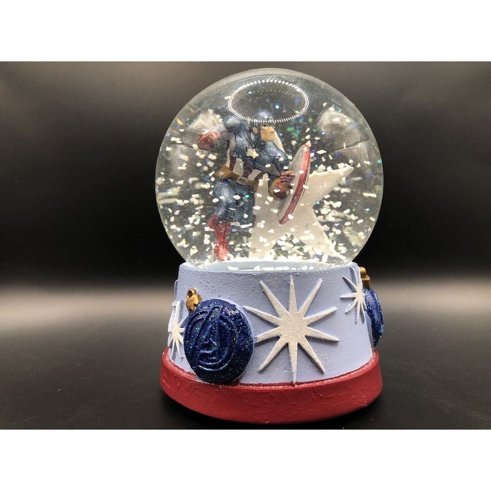 Xmas Musical Water globe Marvel Avengers Captain America