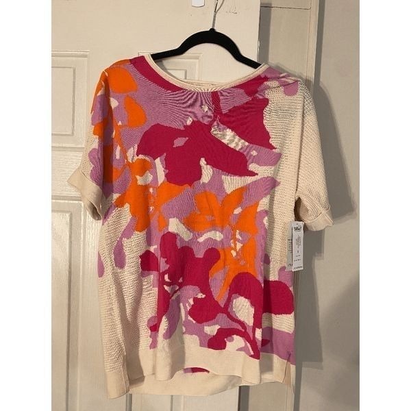 Chico’s intarsia pullover cream background and lilac, raspberry, and melon color