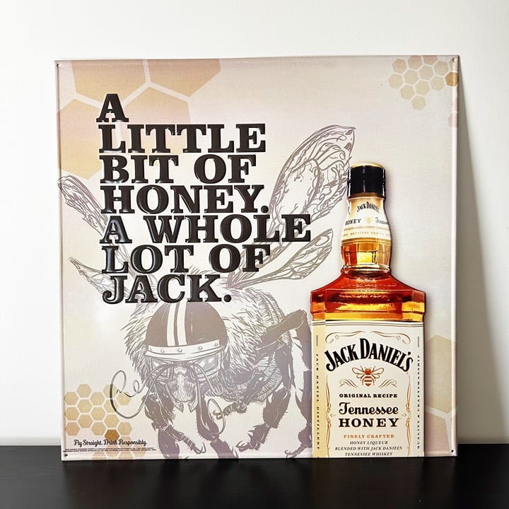 Jack Daniels Tennessee Bee Honey Whiskey Large Embossed Tin Metal Tacker Sign
