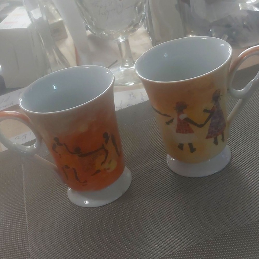 African Inspiref Cups, set 35 NWOT