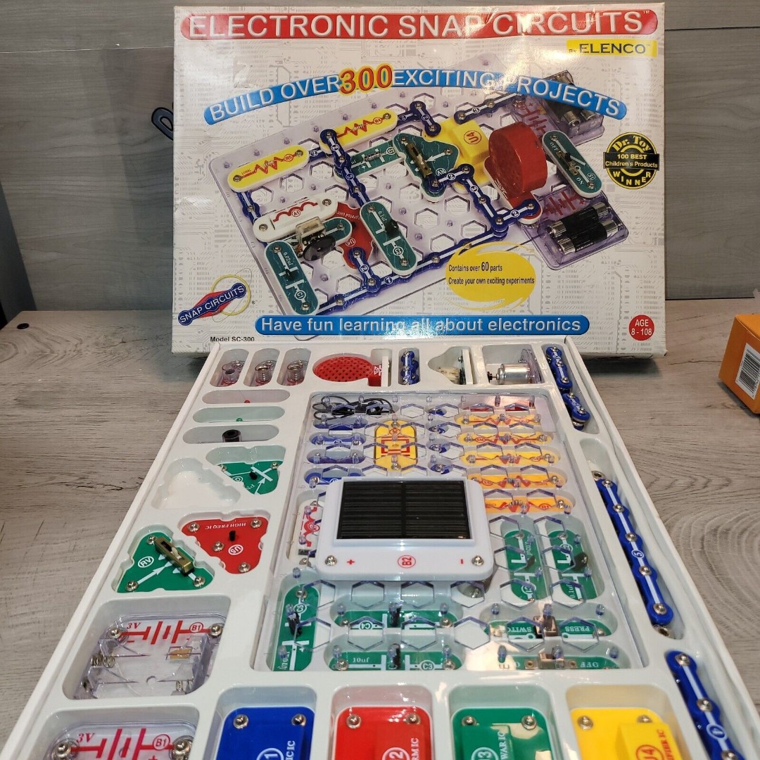 Elenco Snap Circuits Electronics Replacement Parts Lot Multiple Boxes Worth