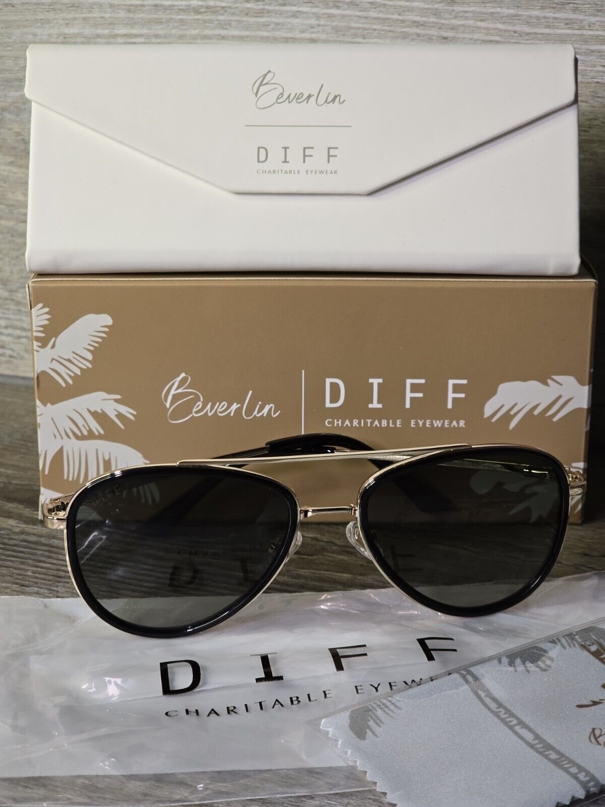 NIB Diff Eyewear Beverlin OZZY Gold g15 Gradient Polarized Aviator Sunglasses