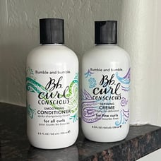 BB Curl Conscious Bumble and Bumble Smoothing Conditioner Defining Cream Partial