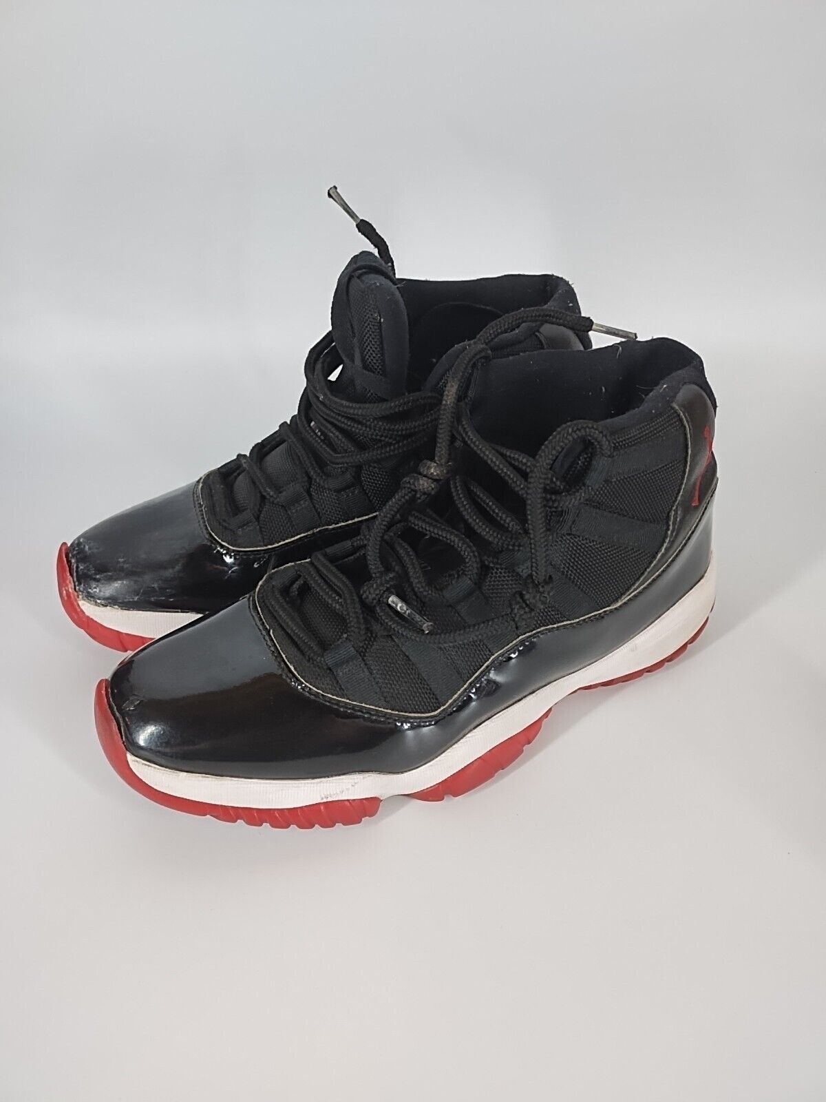 Nike Air Jordan 11 XI Retro Bred Playoffs 378037 010 Size US 10