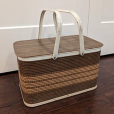 VINTAGE 60s Redmon picnic basket brown wood wicker with white folding handles