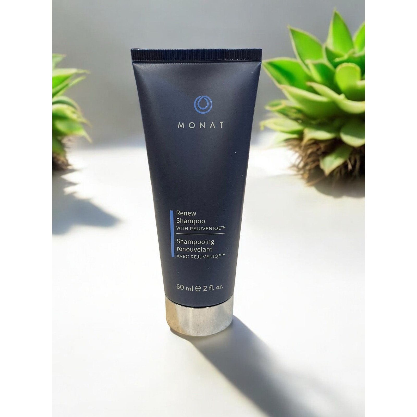 Renew Shampoo with Rejuveniqe