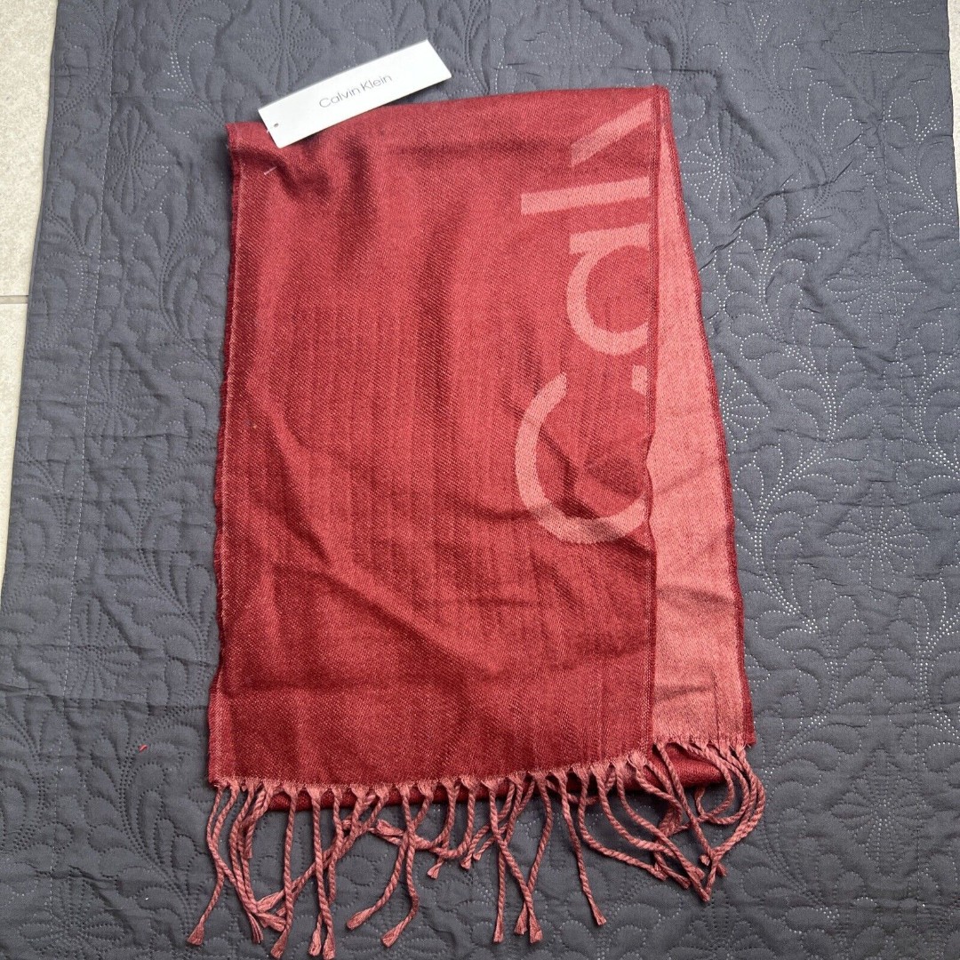 NWT Calvin Klein Signature Logo Fringe Scarf Reversible Maroon Pink Winter Fall