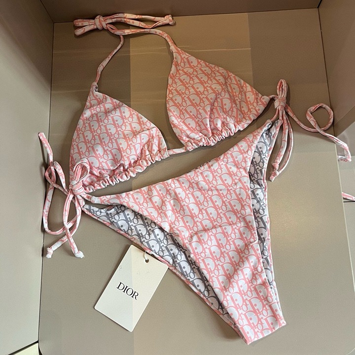 Bikini size M