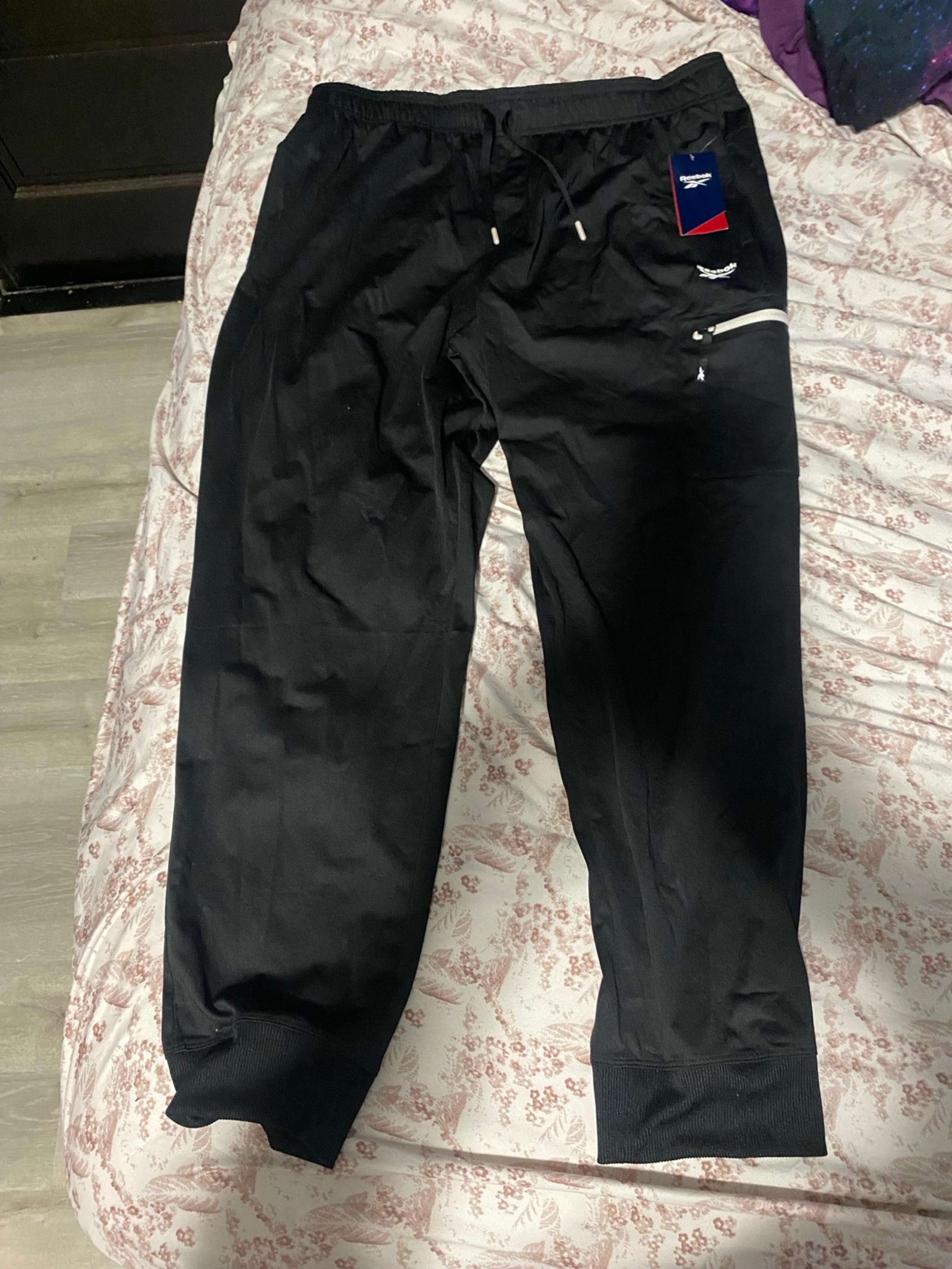 Men’s Reebok sweatpants size XL