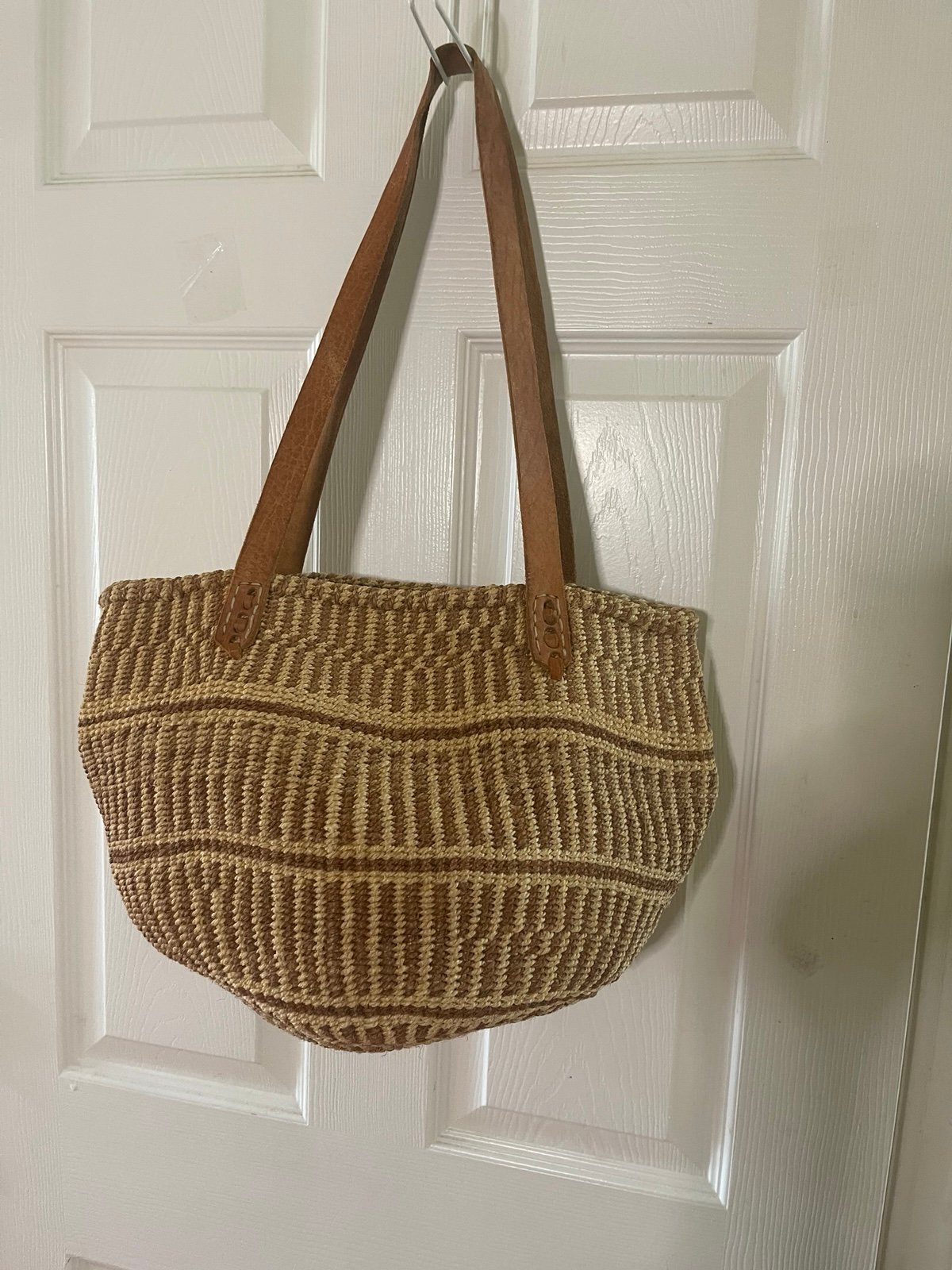 Sisal Market bag thick Woven Tan and brown bucket style Tote Bag, leather straps