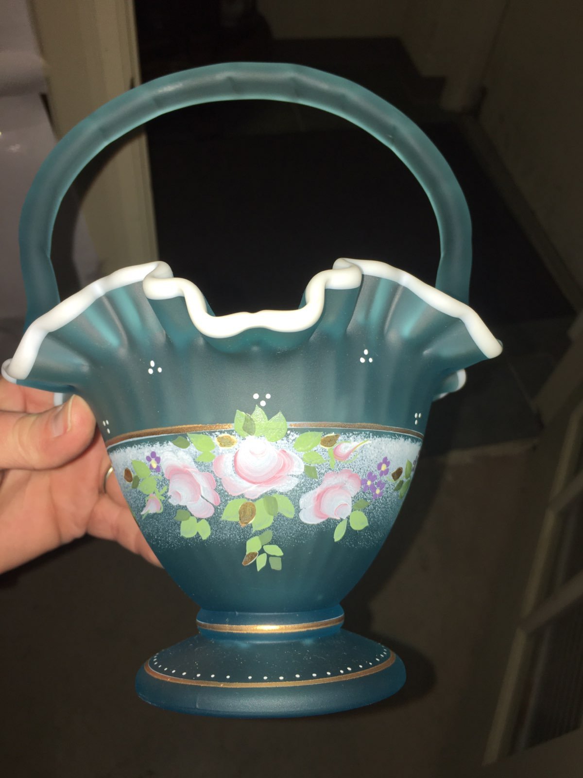 Fenton signed numbered 2003 basket ruffl