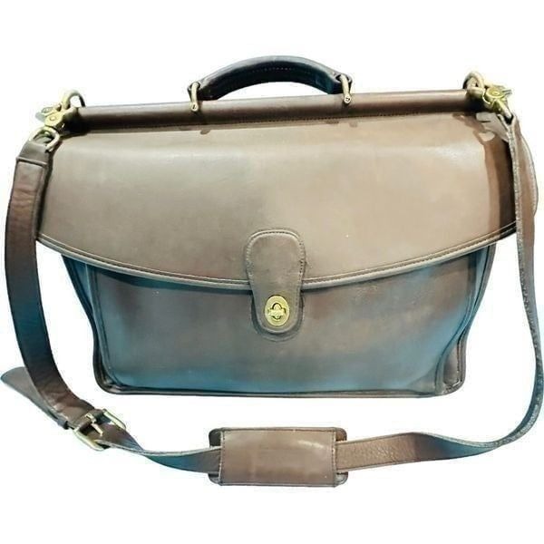 COACH Vintage Coach Circa 1995 USA 5266 Beekman Briefcase Brown Leather Shoulder