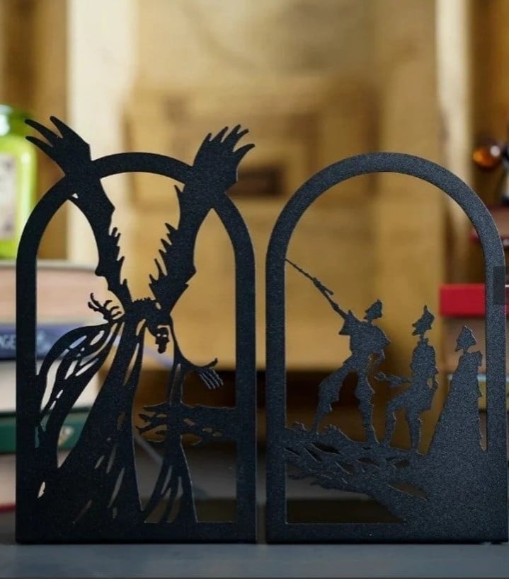 New Deathly hallows book ends Harry Potter