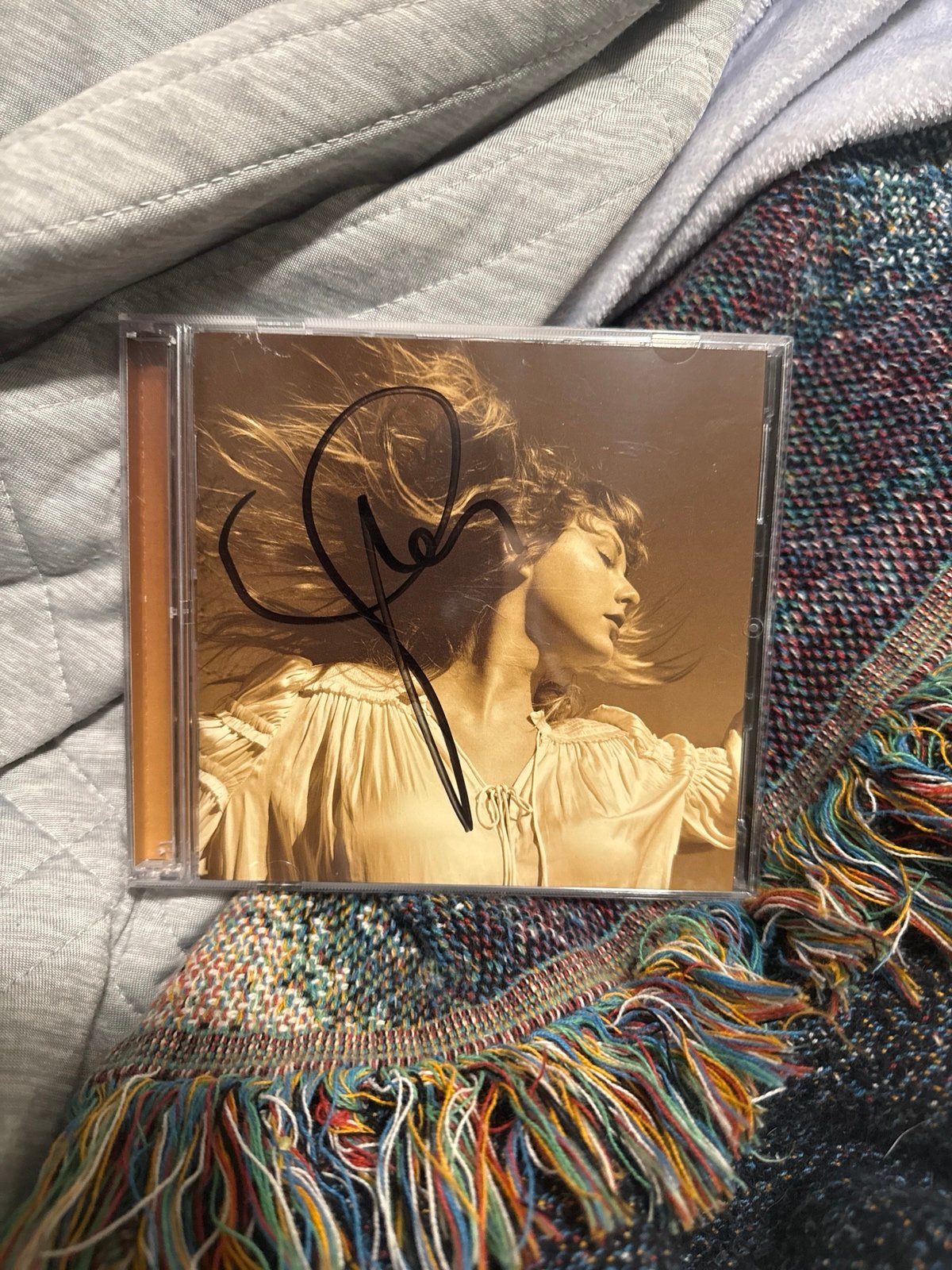 Signed Taylor Swift Fearless TV CD
