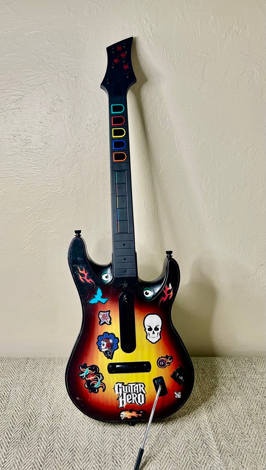 Play station Guitar Hero World Tour Sunburst Guitar Red Octane no dongle