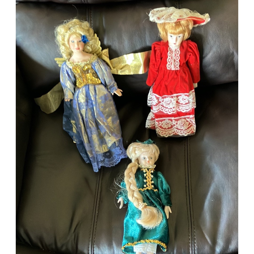 vintage porcelain dolls (3) Trio of Beautiful Ladies Make me an Offer