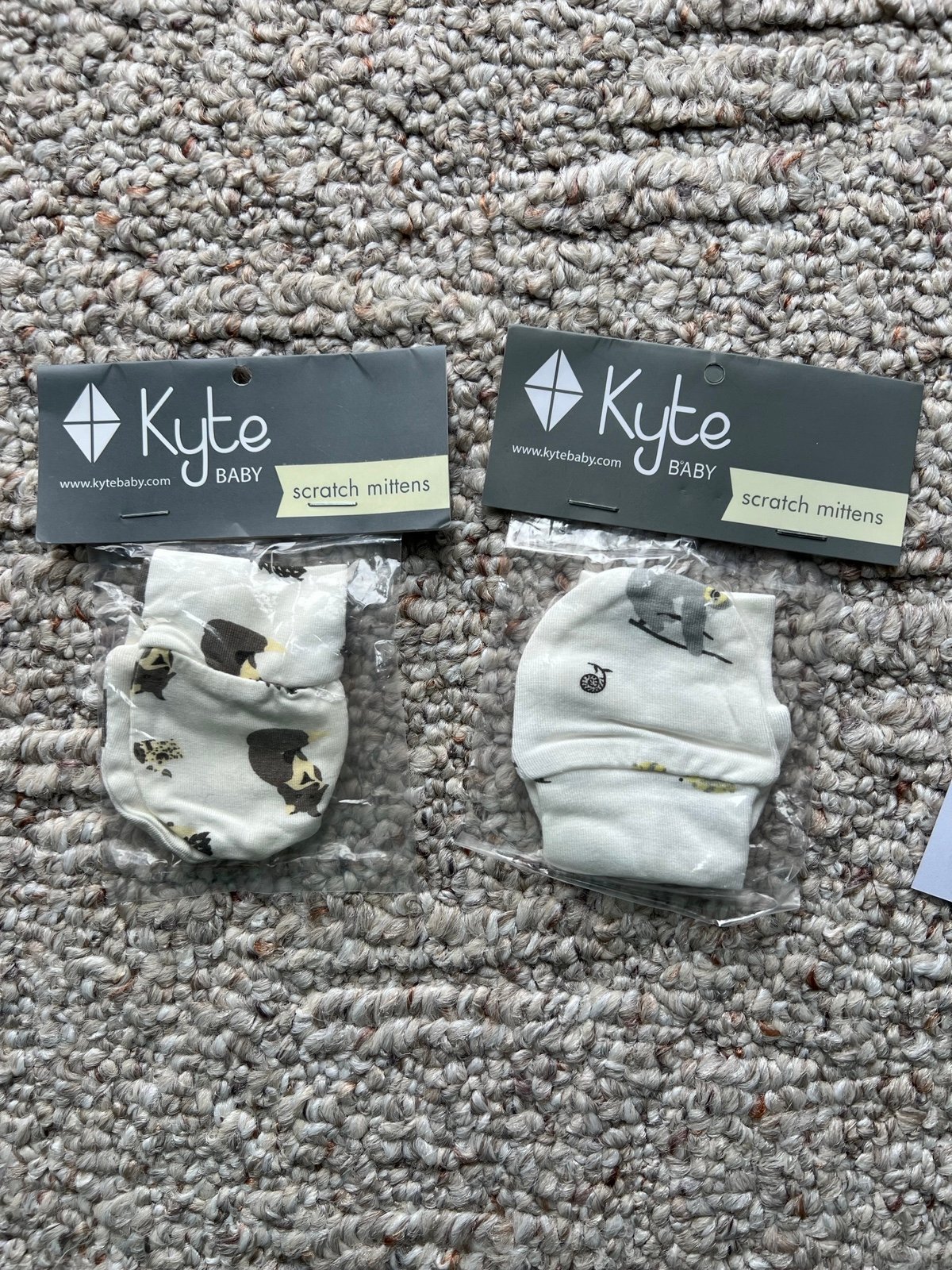 Kyte Baby HTF Scratch Mittens