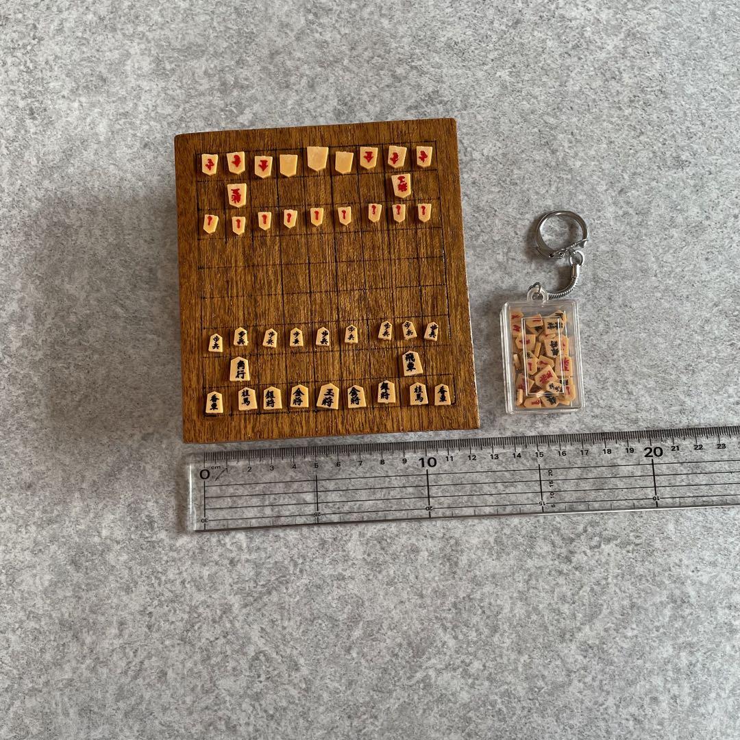 Shogi board and pieces