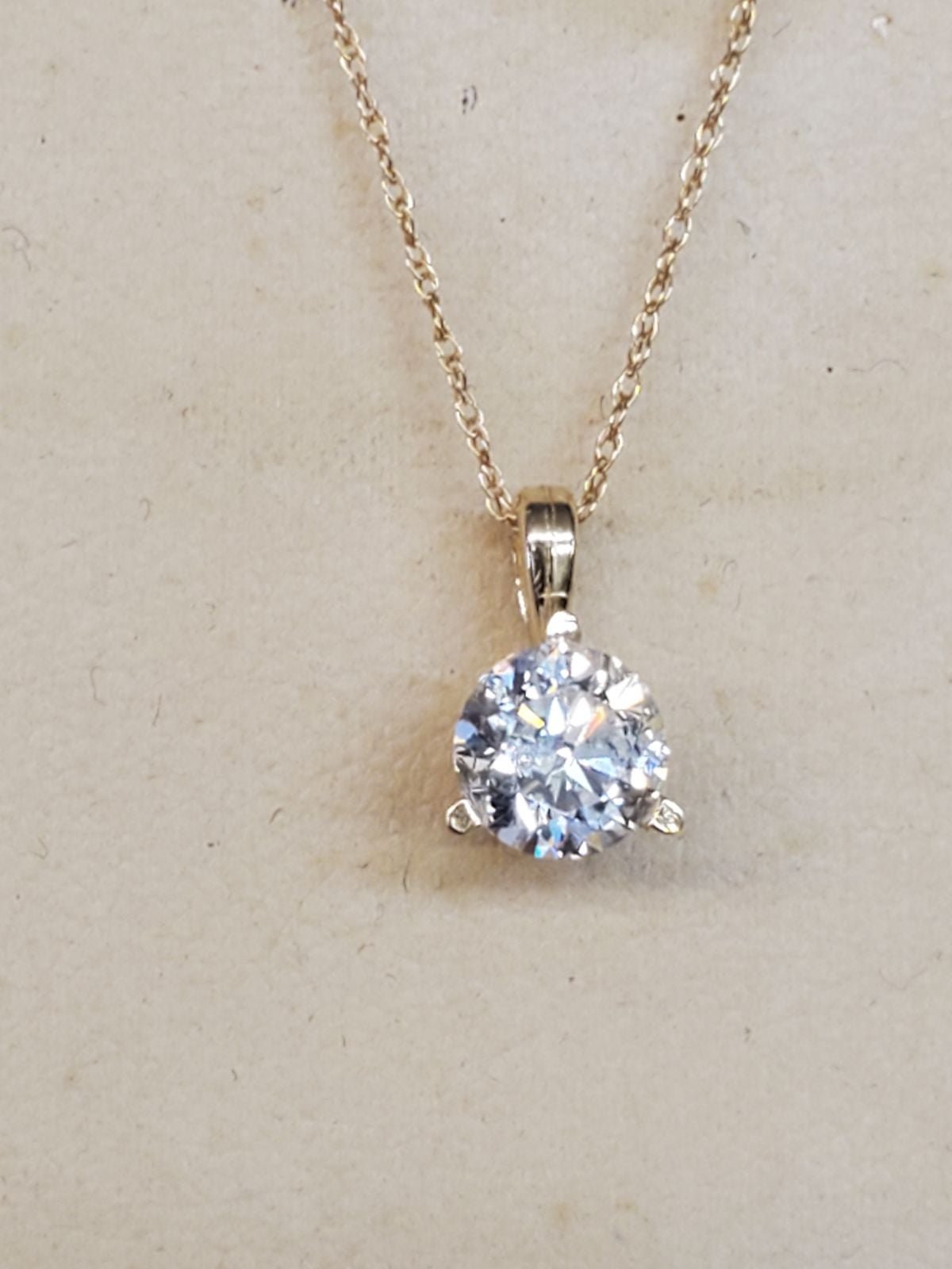 Genuine Diamond 1carat pendant 14kt