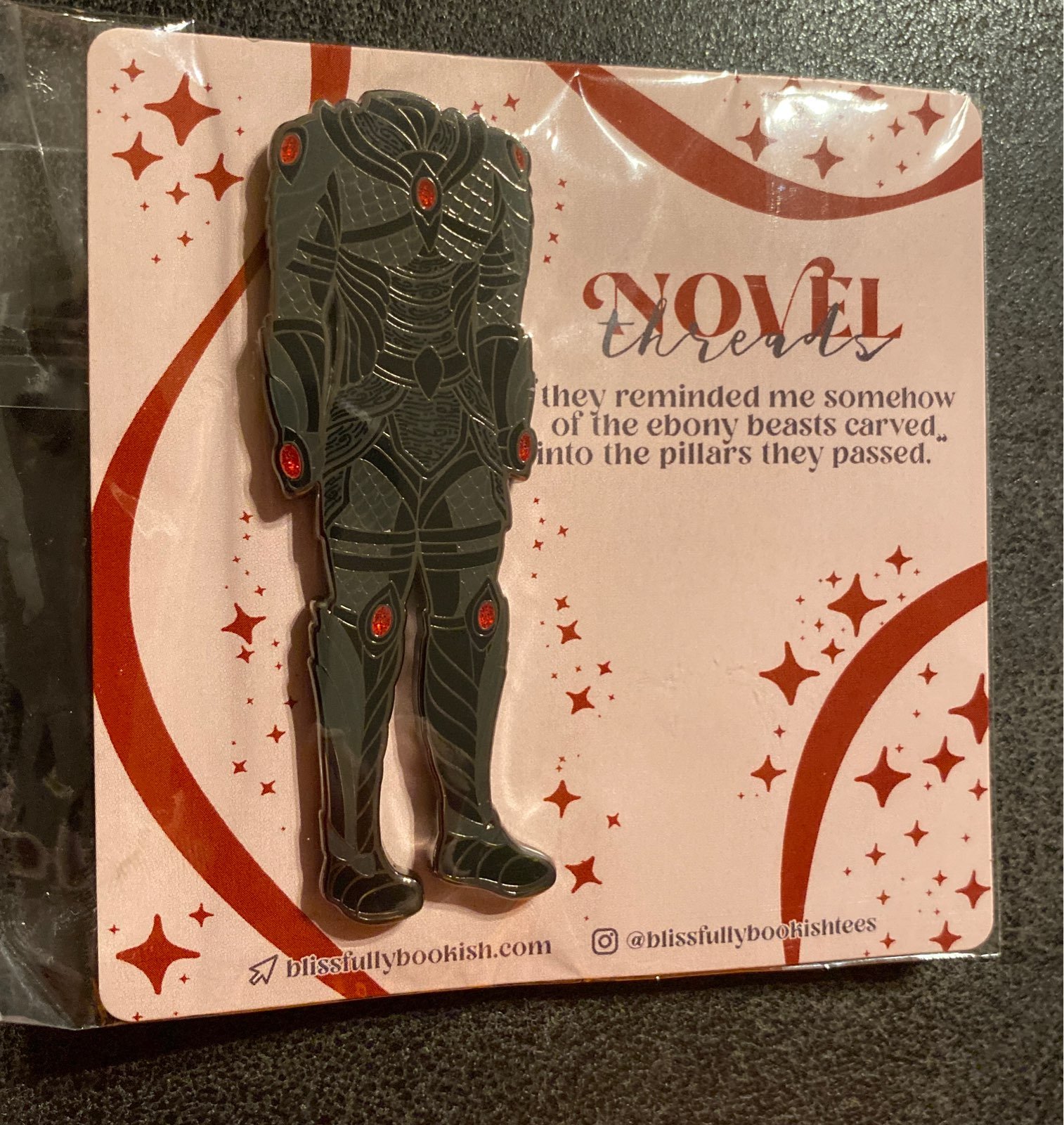 Novel threads pin
