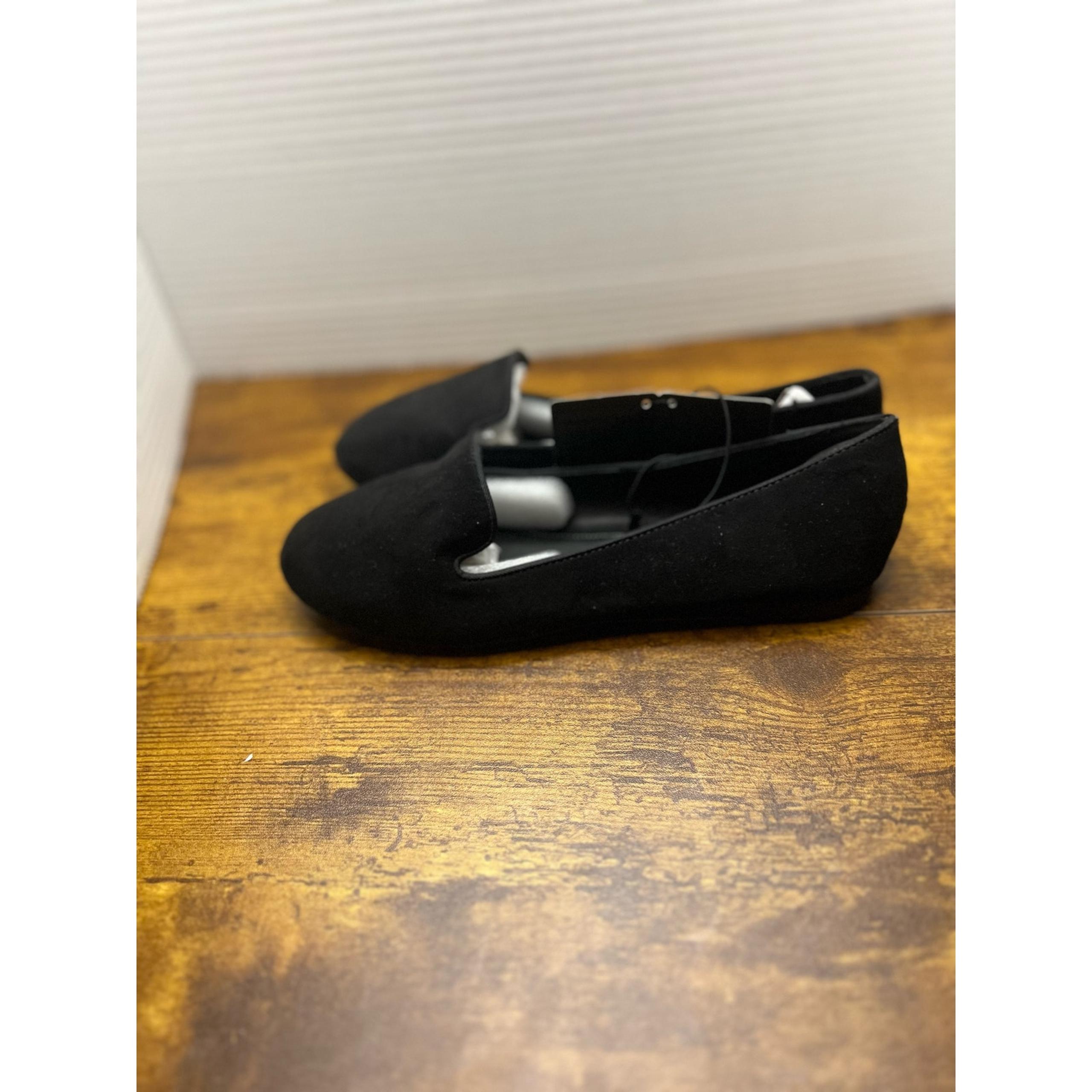NWT Forever 21 women sz 7 faux velvet penny loafers 0942