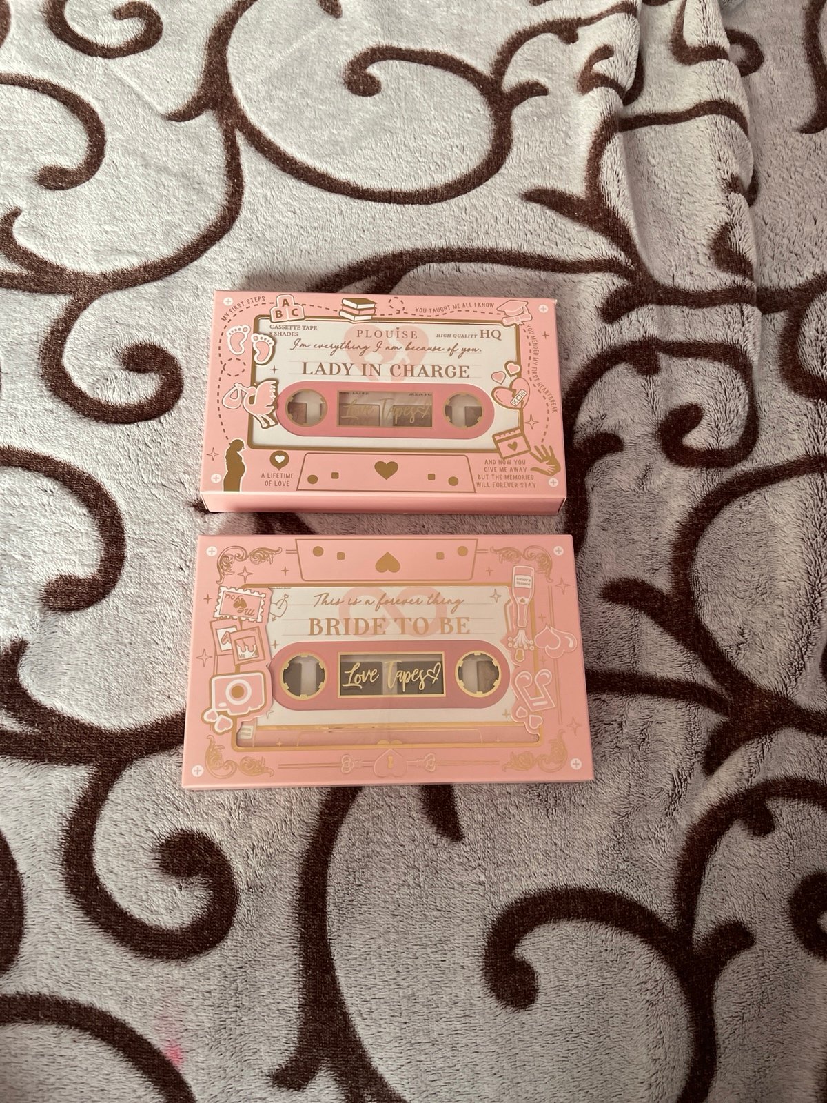 Plouise love tapes palettes