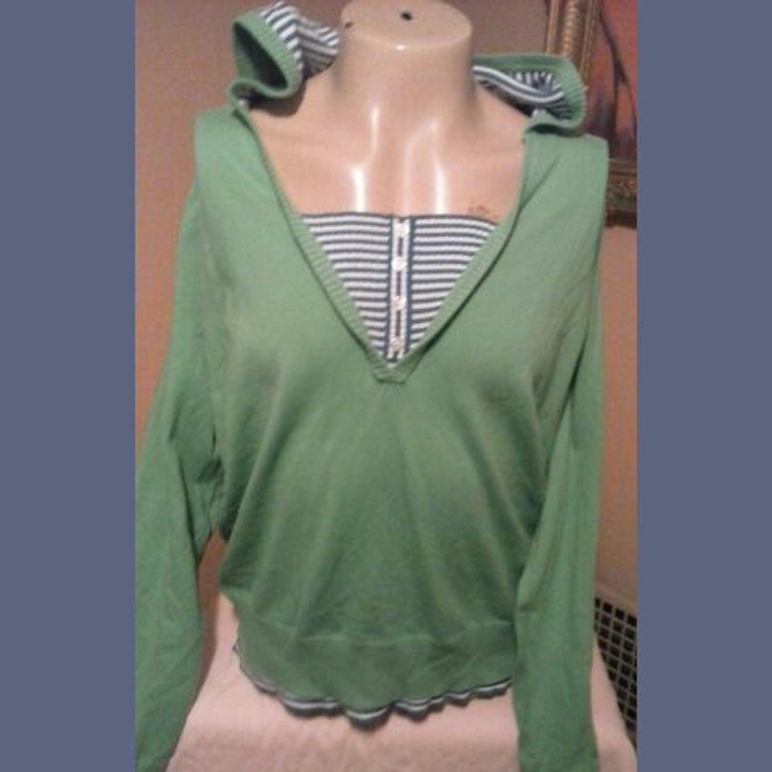 NWT Venezia Layered Hooded Sweater