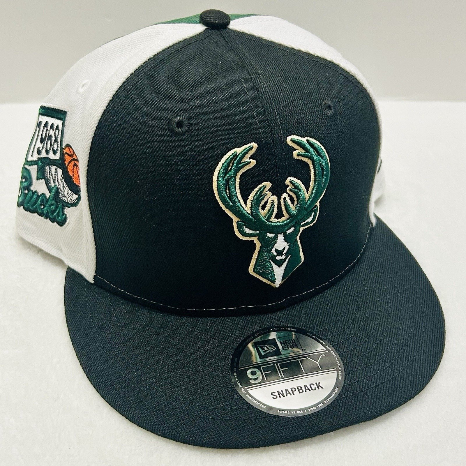 New Era Milwaukee Bucks Pop Panel 9FIFTY Snapback Hat Cap Adjustable Black NBA