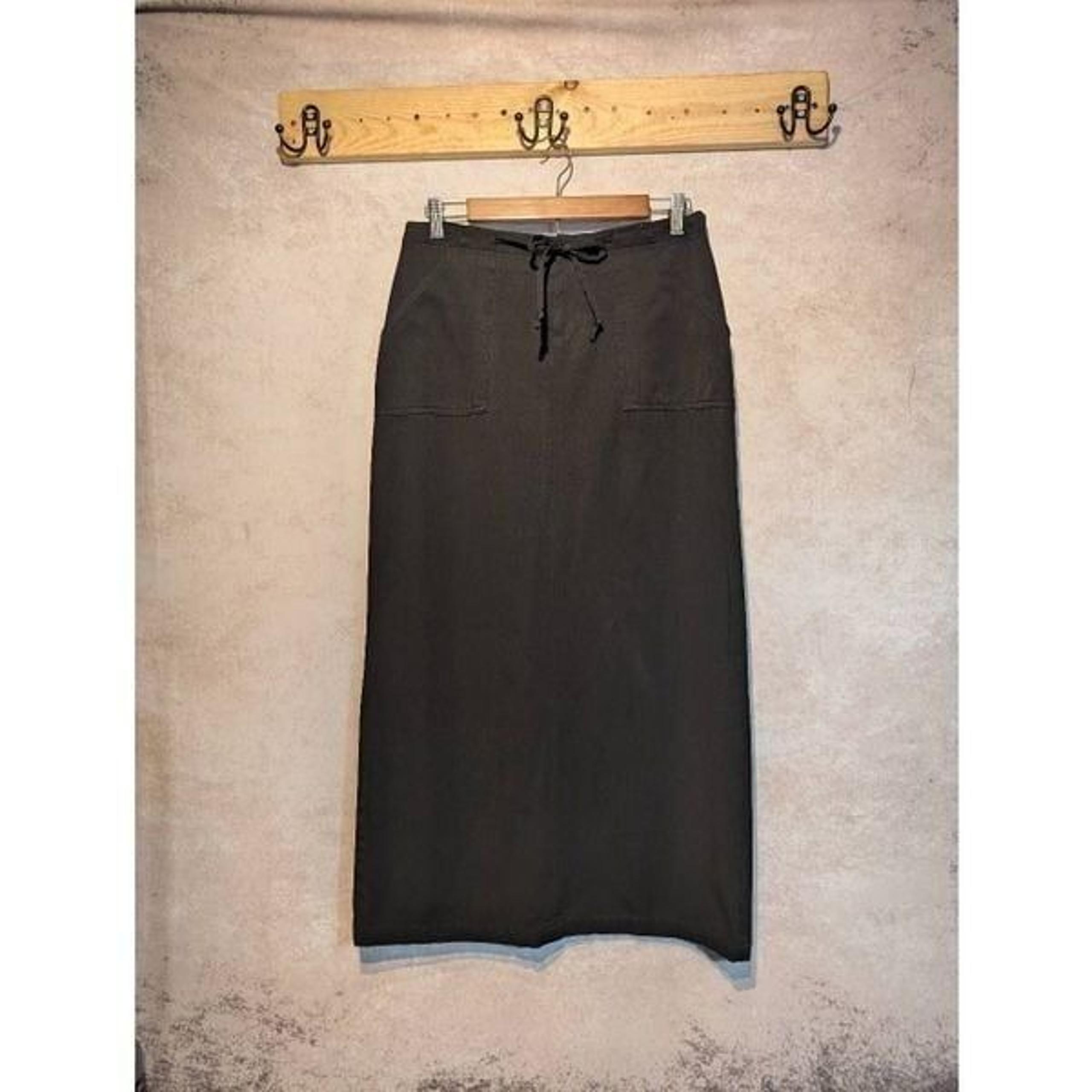 Tangents full maxi skirt w/ back slit. 5/6