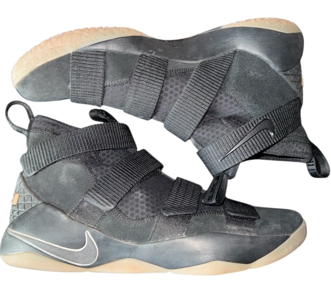 Nike LeBron Zoom Soldier 11 “ Black Gum”