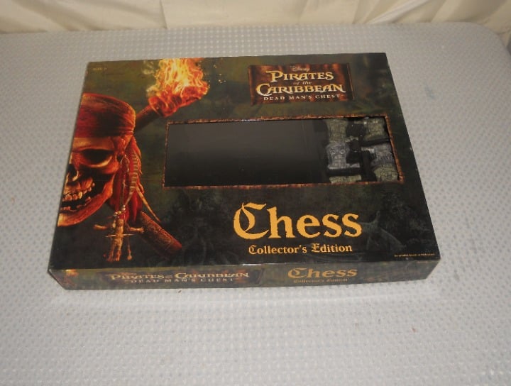 Pirates of the Caribbean: At World's End Collector's Edition Chess Set
