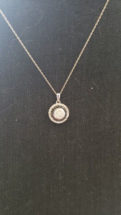 1/2 CT BlackWhite Diamond Flower Pendant