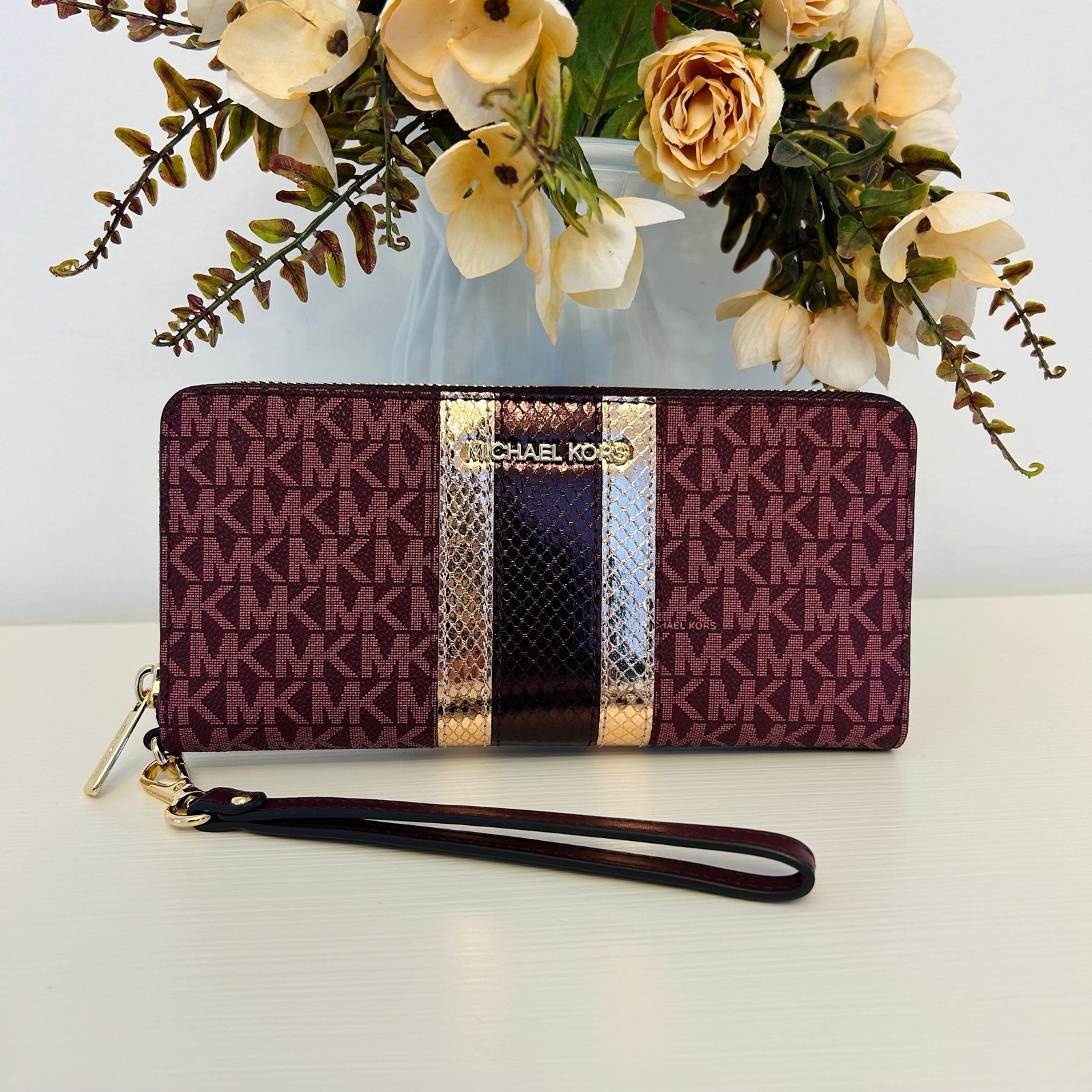 Michael Kors jet set large continental wallet oxblood