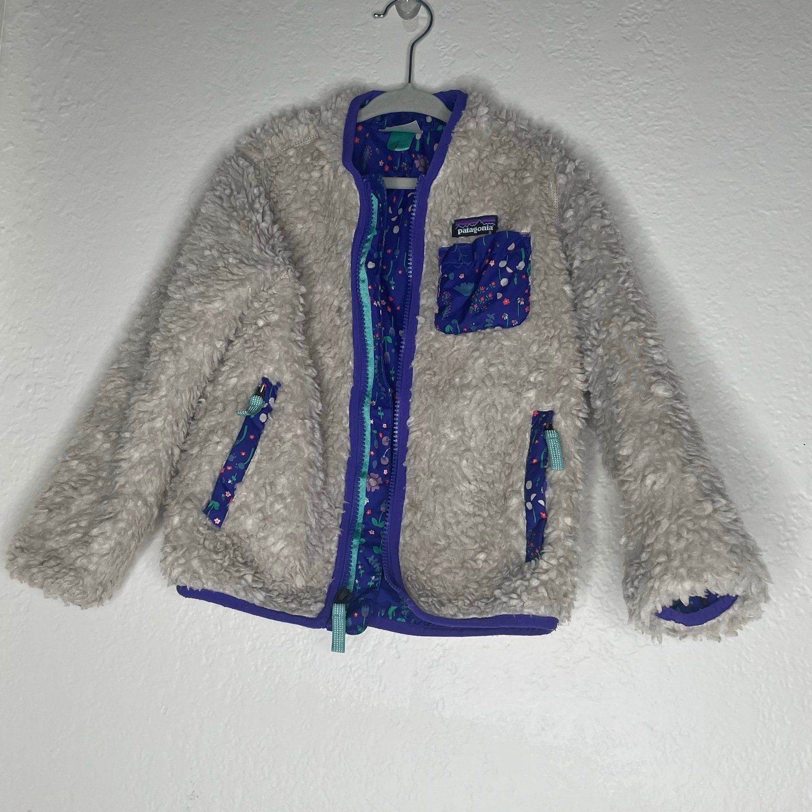Patagonia reversible fuzzy zip coat Girls